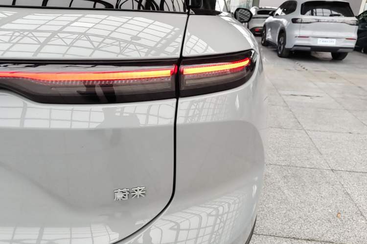 Used Nio ES6 2024 75 kWh Right Rear Taillight
