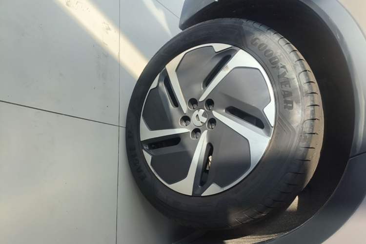 Used Nio ES6 2024 75 kWh Right Rear Wheel Hub