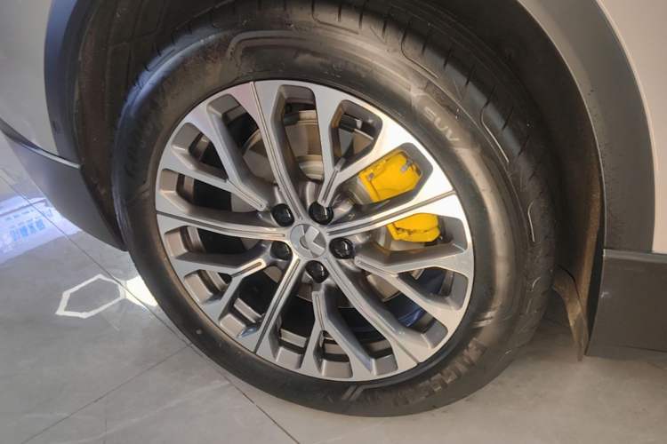 Used Nio ES6 2024 75 kWh Right Rear Wheel Hub