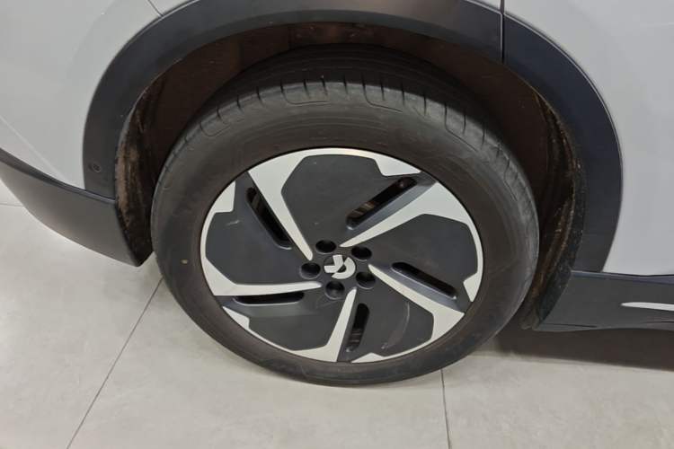 Used Nio ES6 2024 75 kWh Right Rear Wheel Hub
