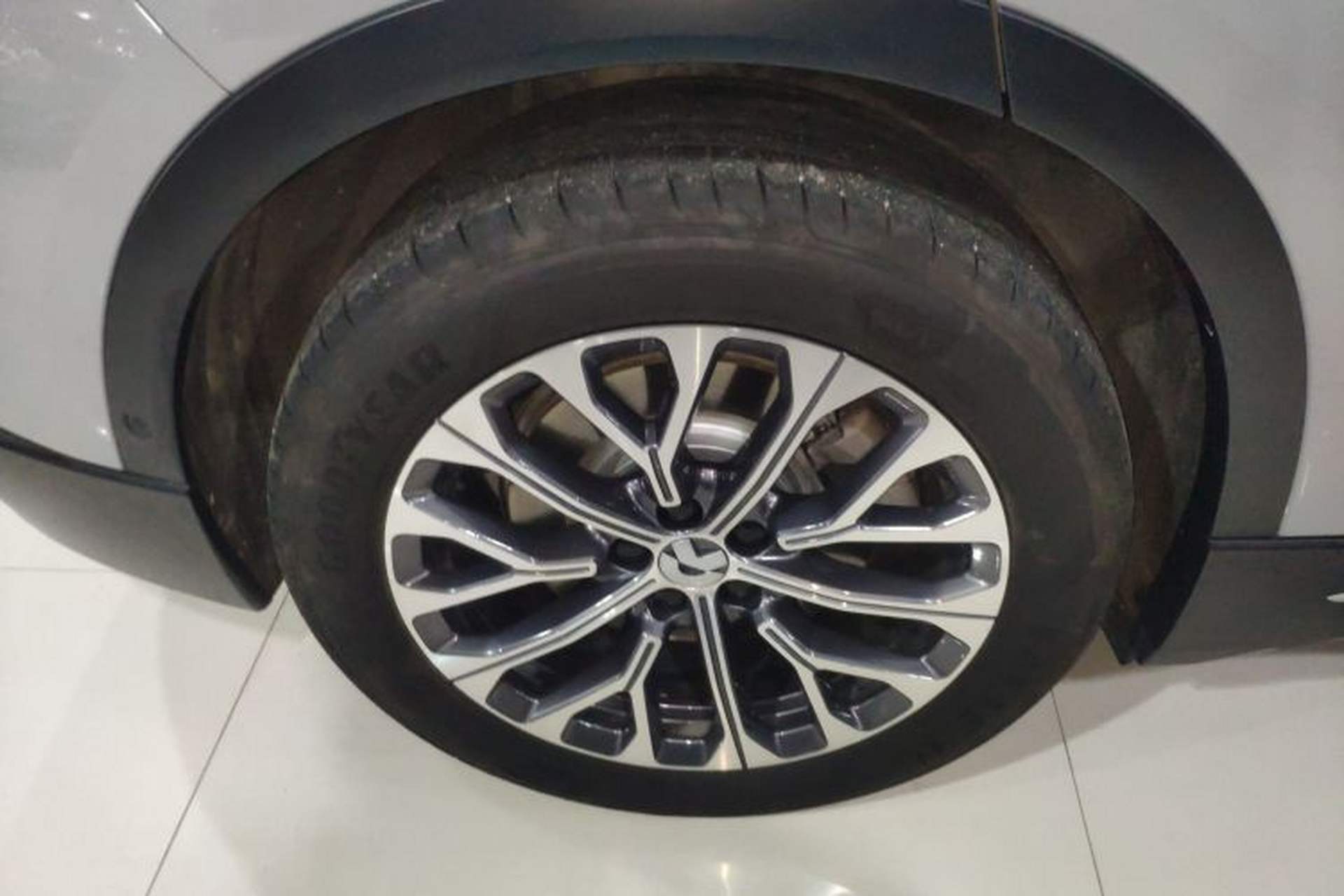Used Nio ES6 2024 75 kWh Right Rear Wheel Hub