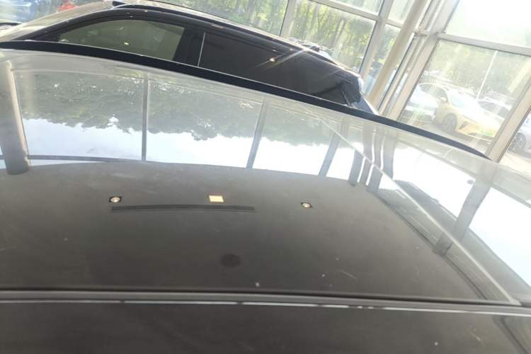 Used Nio ES6 2024 75 kWh Roof