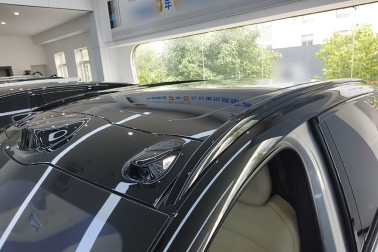 Used Nio ES6 2024 75 kWh Roof