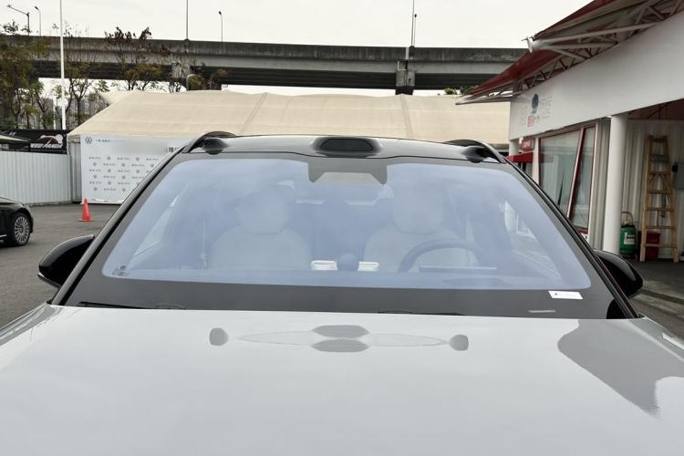 Used Nio ES6 2024 75 kWh Roof