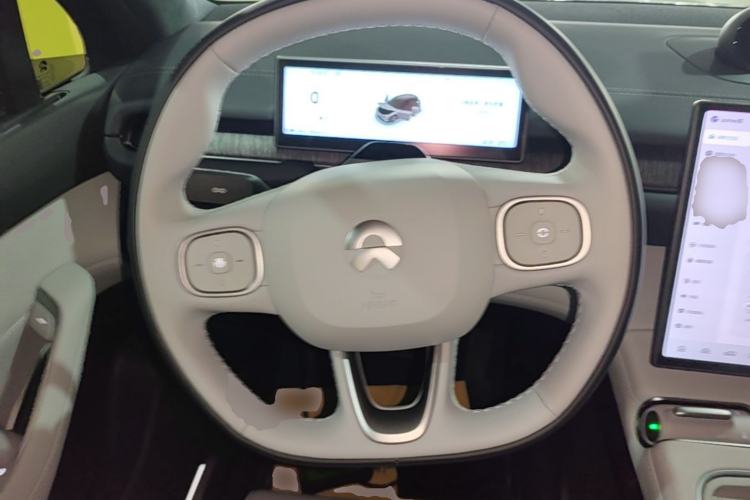 Used Nio ES6 2024 75 kWh Steering Wheel