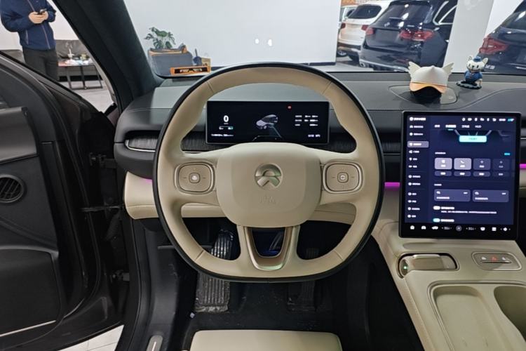 Used Nio ES6 2024 75 kWh Steering Wheel