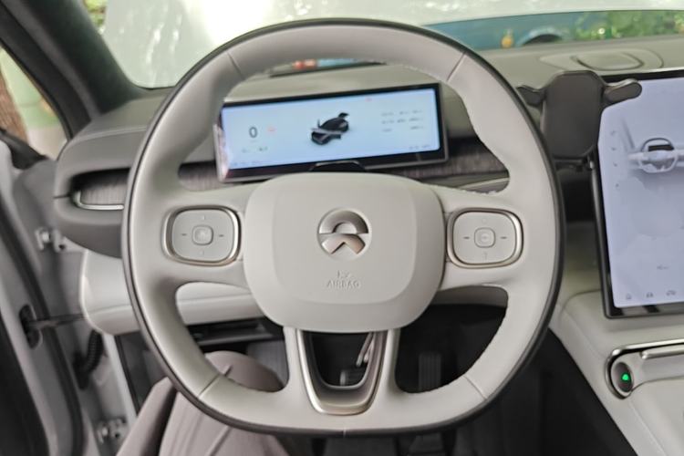 Used Nio ES6 2024 75 kWh Steering Wheel