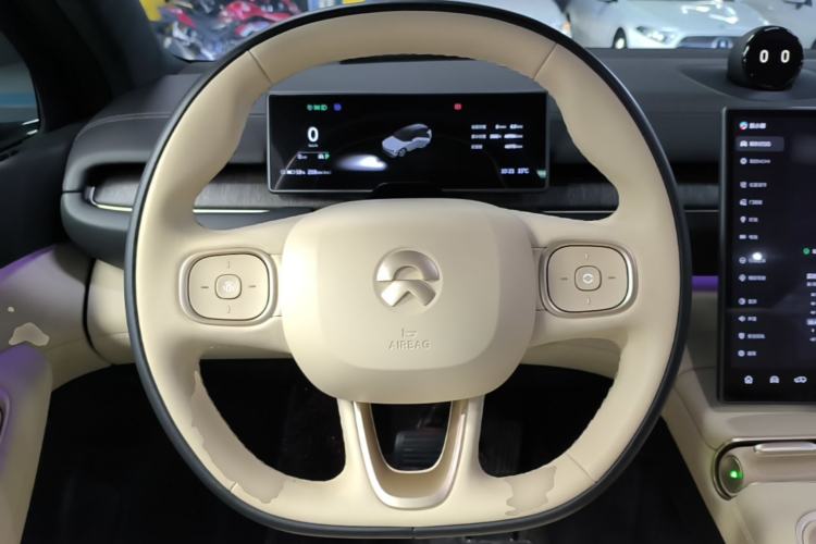 Used Nio ES6 2024 75 kWh Steering Wheel