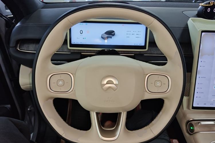 Used Nio ES6 2024 75 kWh Steering Wheel