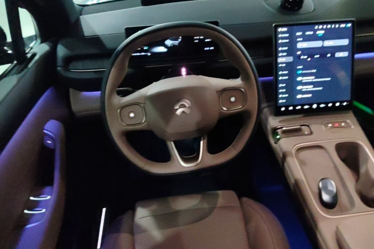 Used Nio ES6 2024 75 kWh Steering Wheel