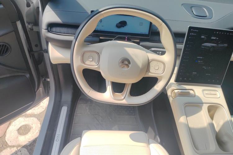 Used Nio ES6 2024 75 kWh Steering Wheel