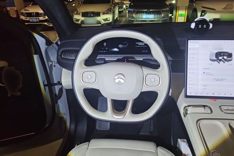 Used Nio ES6 2024 75 kWh Steering Wheel