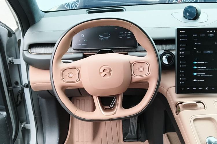Used Nio ES6 2024 75 kWh Steering Wheel