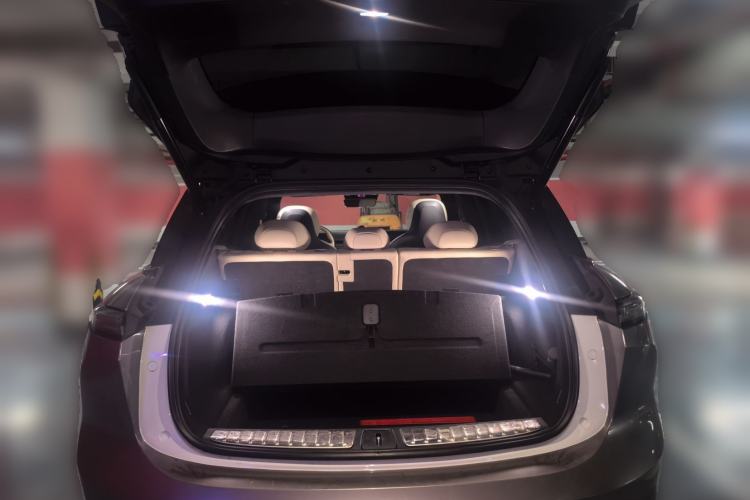 Used Nio ES6 2024 75 kWh Trunk