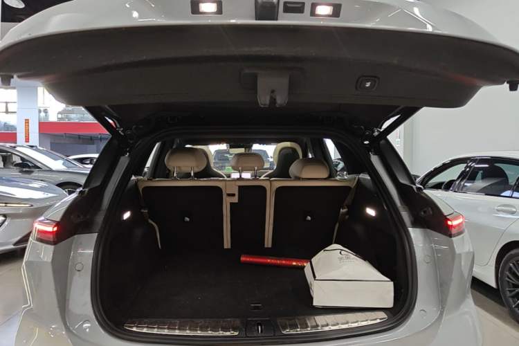 Used Nio ES6 2024 75 kWh Trunk