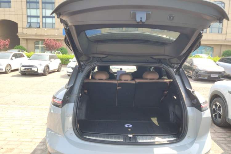 Used Nio ES6 2024 75 kWh Trunk