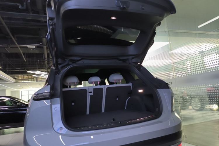 Used Nio ES6 2024 75 kWh Trunk