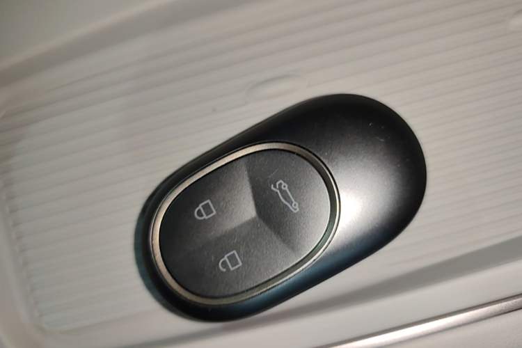 Used Nio ES6 2024 75 kWh Vehicle Key
