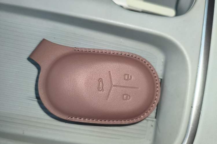 Used Nio ES6 2024 75 kWh Vehicle Key