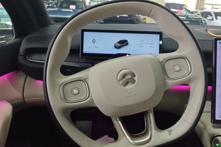 Used Nio ES6 2024 75 kWh Steering Wheel
