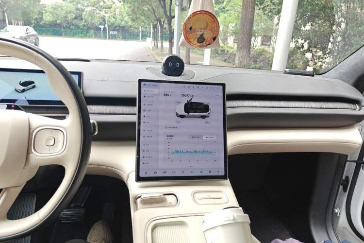 Used Nio ES6 2024 75 kWh Audio And AC Panel