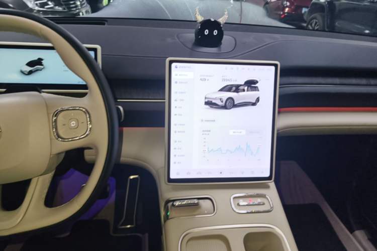 Used Nio ES6 2024 75 kWh Audio And AC Panel