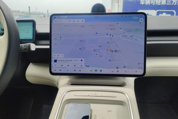 Used Nio ES6 2024 75 kWh Audio And AC Panel