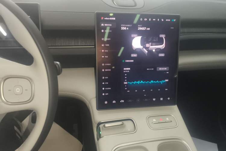 Used Nio ES6 2024 75 kWh Audio And AC Panel