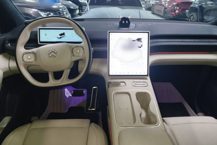 Used Nio ES6 2024 75 kWh Center Console