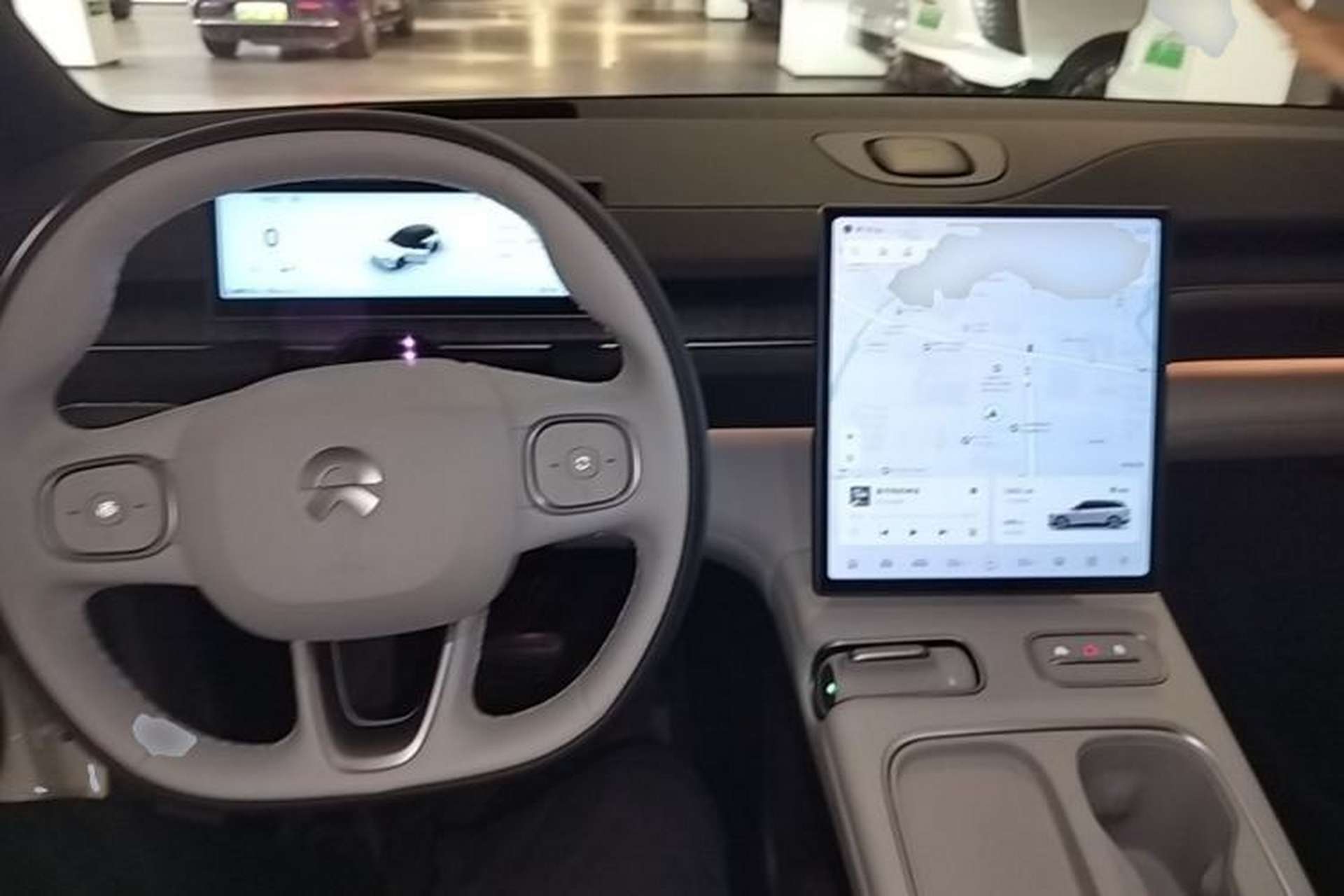 Used Nio ES6 2024 75 kWh Center Console