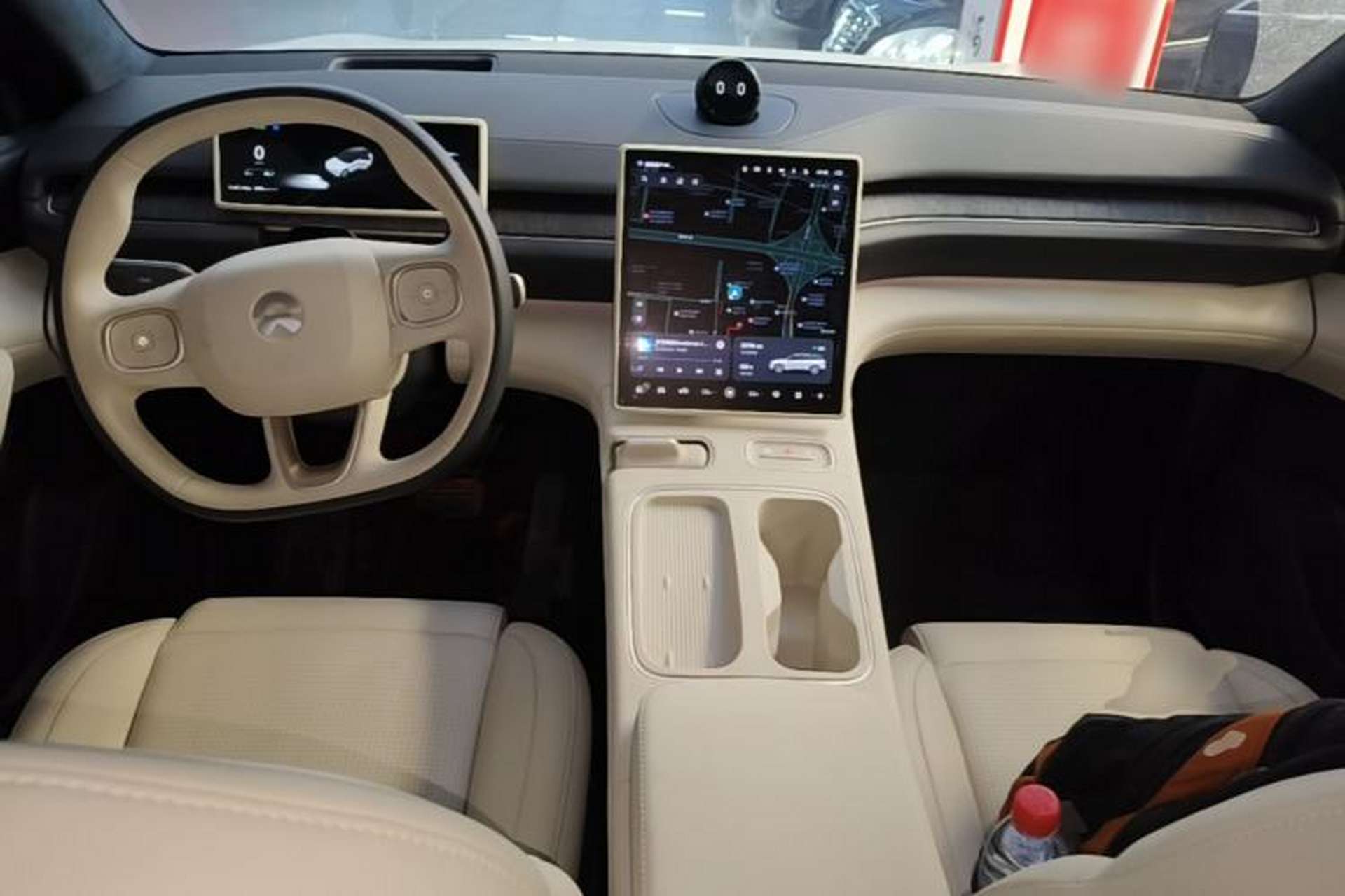 Used Nio ES6 2024 75 kWh Center Console