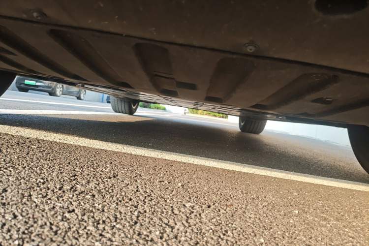 Used Nio ES6 2024 75 kWh Chassis Front