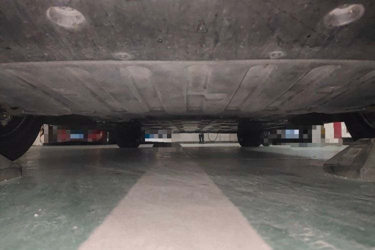 Used Nio ES6 2024 75 kWh Chassis Front