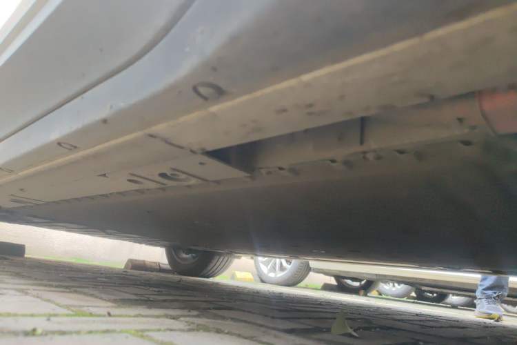 Used Nio ES6 2024 75 kWh Chassis Front Right