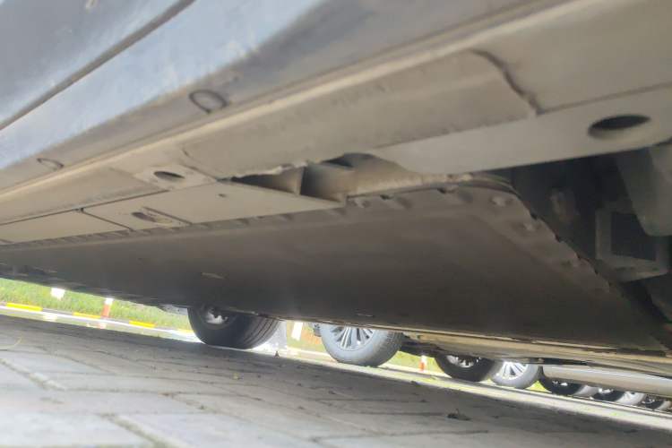 Used Nio ES6 2024 75 kWh Chassis Rear Left
