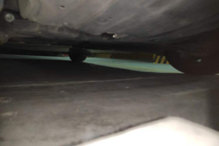 Used Nio ES6 2024 75 kWh Chassis Rear Left