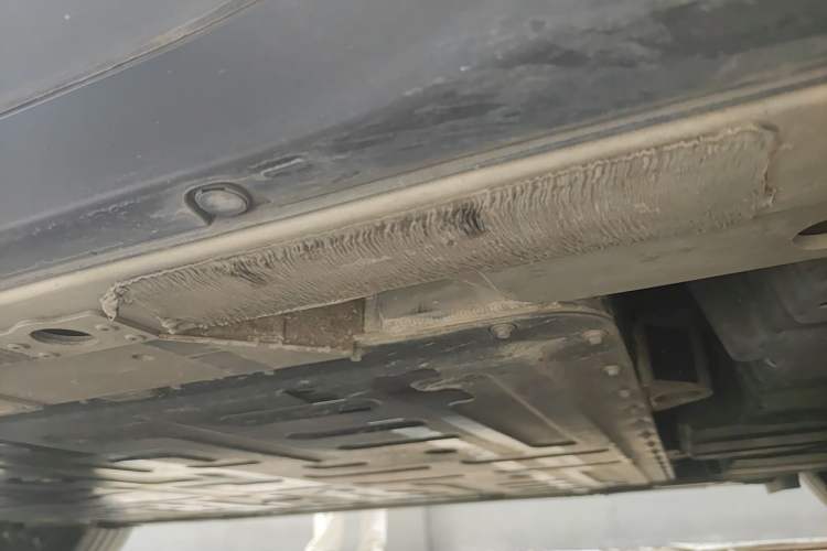 Used Nio ES6 2024 75 kWh Chassis Rear Left