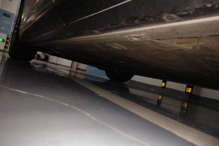 Used Nio ES6 2024 75 kWh Chassis Rear Left