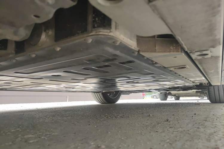 Used Nio ES6 2024 75 kWh Chassis Rear Right
