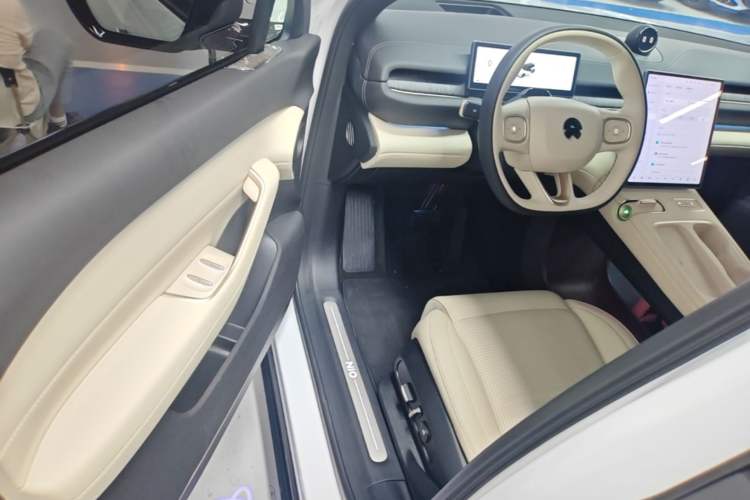 Used Nio ES6 2024 75 kWh Driver Seat