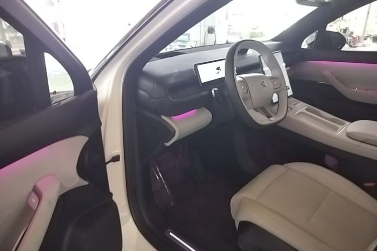 Used Nio ES6 2024 75 kWh Driver Seat