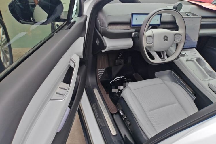 Used Nio ES6 2024 75 kWh Driver Seat