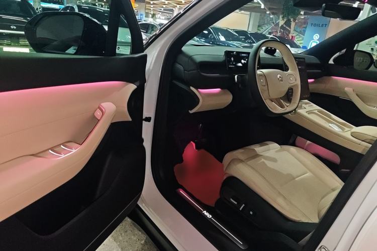 Used Nio ES6 2024 75 kWh Driver Seat