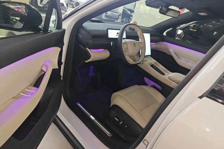 Used Nio ES6 2024 75 kWh Driver Seat