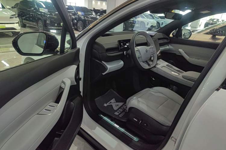 Used Nio ES6 2024 75 kWh Driver Seat