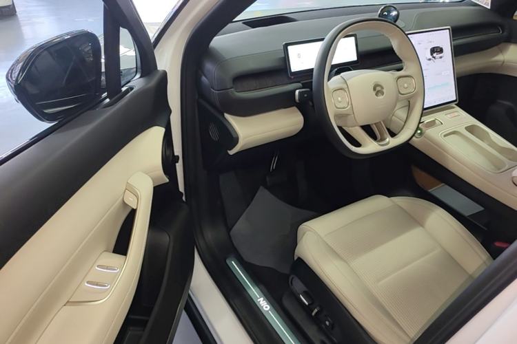 Used Nio ES6 2024 75 kWh Driver Seat