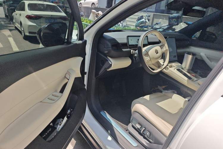 Used Nio ES6 2024 75 kWh Driver Seat