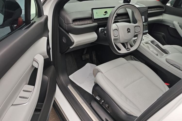 Used Nio ES6 2024 75 kWh Driver Seat