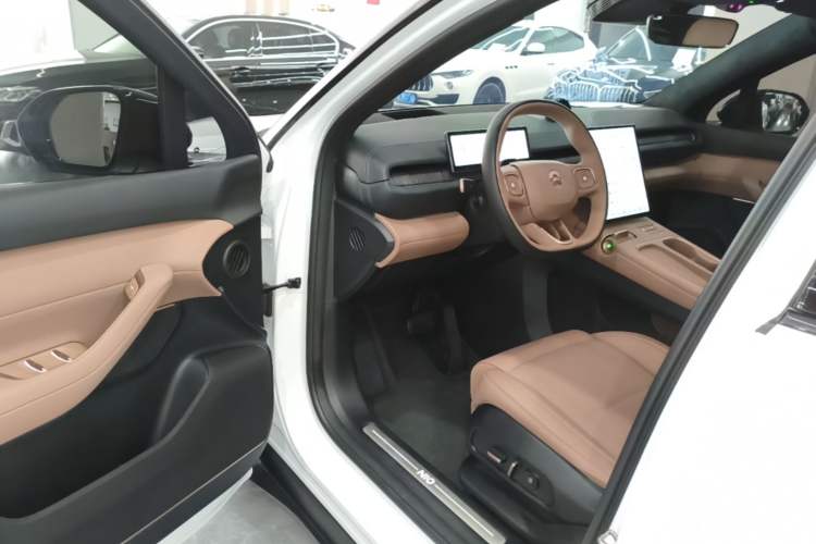 Used Nio ES6 2024 75 kWh Driver Seat