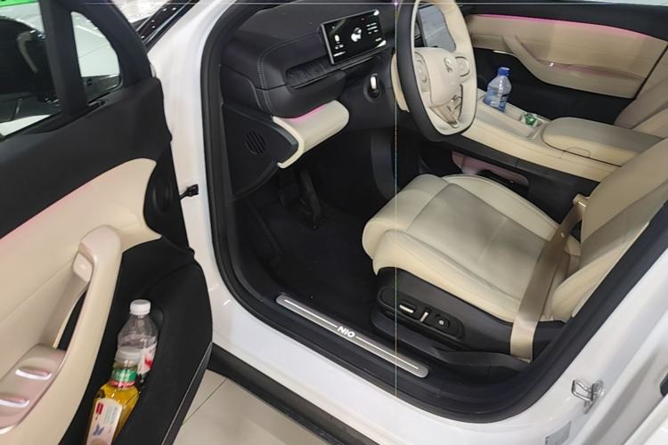Used Nio ES6 2024 75 kWh Driver Seat
